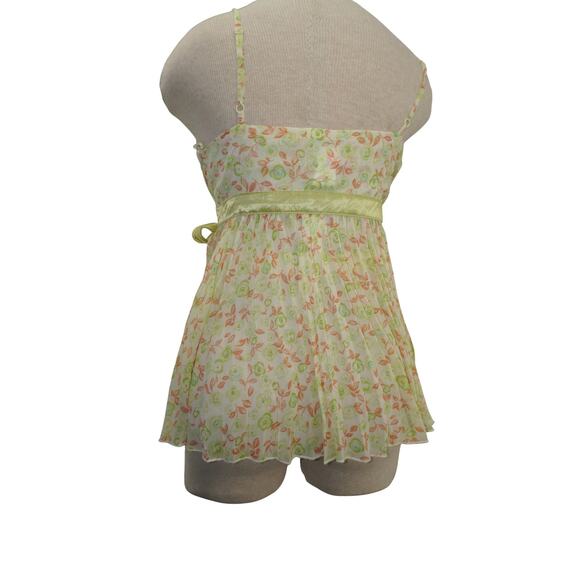 Sanctuary Floral Pleated Babydoll Top (Size M, NWT) - Picture 6 of 9